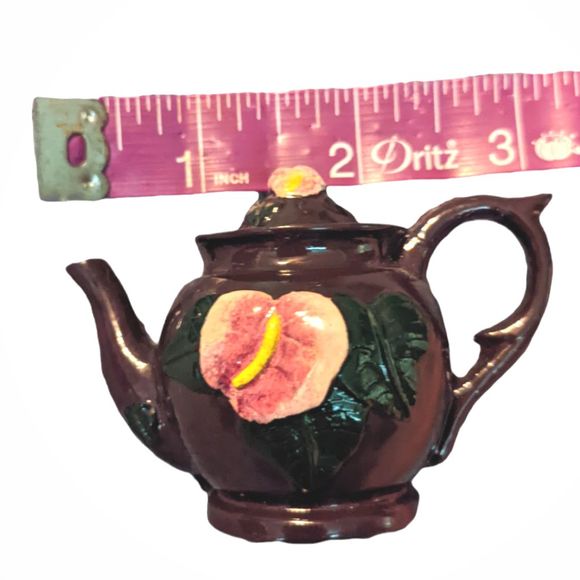 Miniature Teapot Figurine | Calla Lilly - Picture 5 of 5